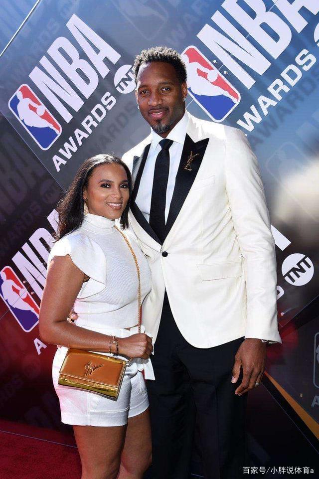 前锋伊萨克 前锋伊萨克