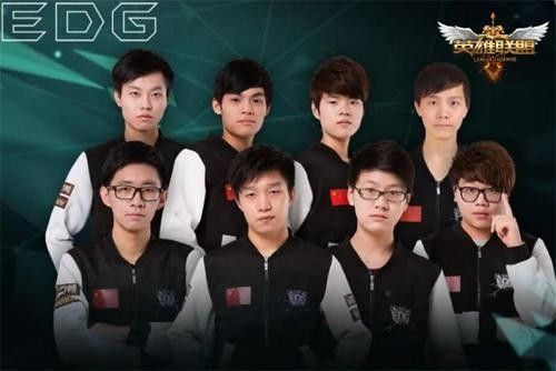 球员都会迎 球员都会迎